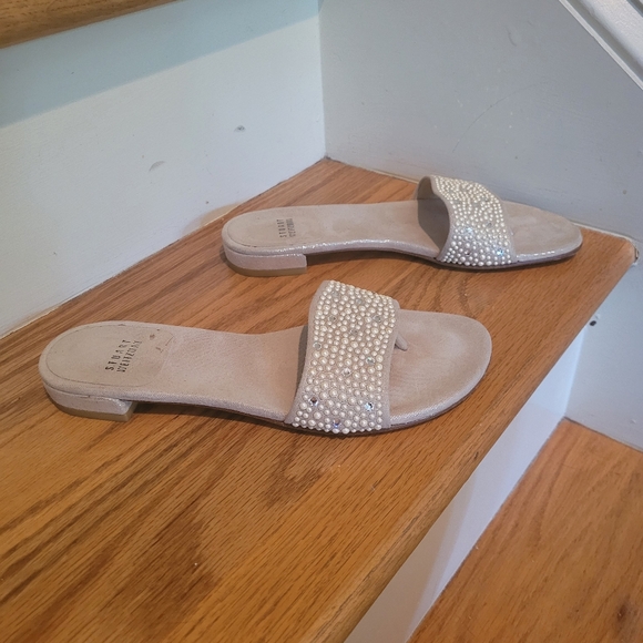 Stuart Weitzman Off White Sandals with White Beads & Silver Sequins - Picture 5 of 7